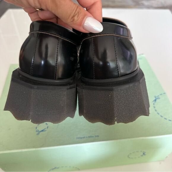 Off-White Leather Sponge Loafer - Picture 6 of 10